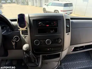 Mercedes-Benz Sprinter — miniatură 13