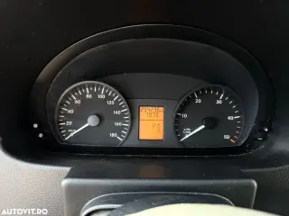 Mercedes-Benz Sprinter — miniatură 12