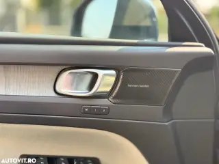Volvo XC40 — miniatură 28